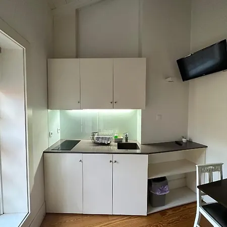 Studios Lounge * Гимарайнш