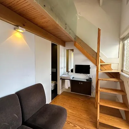 Apartment Studios Lounge