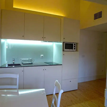 Апартаменты Studios Lounge Гимарайнш