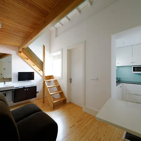 Апартаменты Studios Lounge Гимарайнш