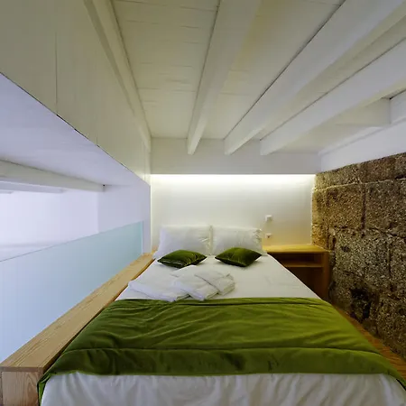 Апартаменты Studios Lounge Гимарайнш